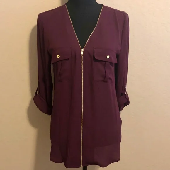 G by Guess Zip Front Dress Shirt with gold accents. Size: M - Picture 4 of 8